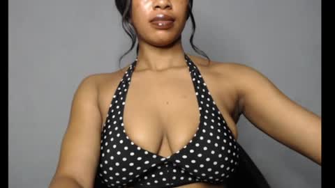 Snapshot of shallie_x chatting on 6, 7, 2026 ESTHER online show from 6, 7, 2026