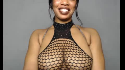 Snapshot of shallie_x chatting on 10, 7, 2026 ESTHER online show from 10, 7, 2026