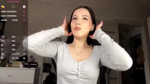 Snapshot of shanaecornish chatting on 8, 11, 2025 Viola online show from 8, 11, 2025