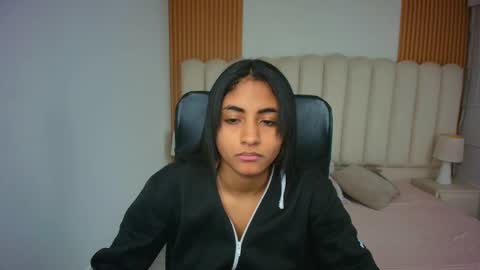 Snapshot of shaneelle chatting on 2, 3, 2026 shanelle online show from 2, 3, 2026