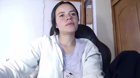 Snapshot of shanel_lozano chatting on 14, 9, 2025 shanel_lozano online show from 14, 9, 2025