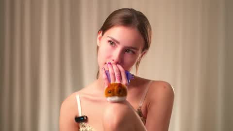 Snapshot of shanelfun chatting on 20, 10, 2025 Emmy online show from 20, 10, 2025