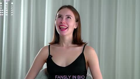 Snapshot of shanelfun chatting on 16, 11, 2025 Emmy online show from 16, 11, 2025