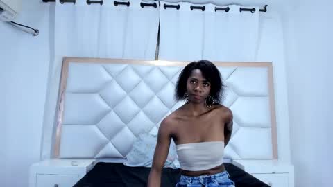 S H A N E L L E   online show from 3, 11, 2025