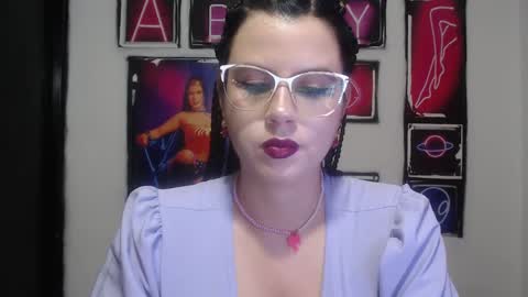 Snapshot of shanellmoore chatting on 20, 12, 2024 Shanell Moore online show from 20, 12, 2024