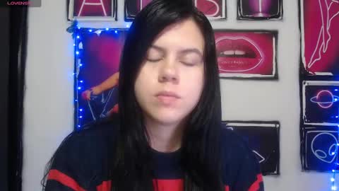 Snapshot of shanellmoore chatting on 5, 3, 2025 Shanell Moore online show from 5, 3, 2025