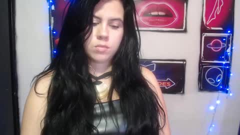 Snapshot of shanellmoore chatting on 7, 3, 2025 Shanell Moore online show from 7, 3, 2025