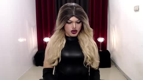 Snapshot of shanex01 chatting on 8, 12, 2024 Shane X online show from 8, 12, 2024