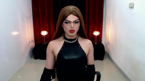 Snapshot of shanex01 chatting on 18, 12, 2024 Shane X online show from 18, 12, 2024