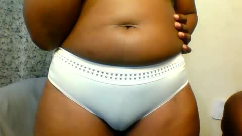 Snapshot of shania_sleigh chatting on 6, 2, 2026 shania_sleigh online show from 6, 2, 2026