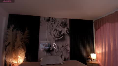 ShaniaDaniels online show from 24, 3, 2026