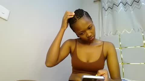 Snapshot of shanizz001 chatting on 5, 1, 2025 shanizz online show from 5, 1, 2025