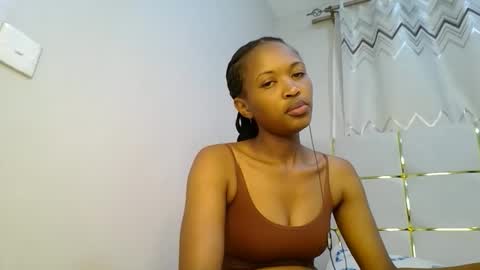 Snapshot of shanizz001 chatting on 5, 1, 2025 shanizz online show from 5, 1, 2025