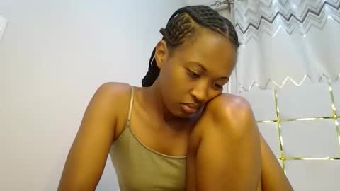 Snapshot of shanizz001 chatting on 8, 1, 2025 shanizz online show from 8, 1, 2025