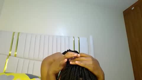 Snapshot of shanizz001 chatting on 14, 1, 2025 shanizz online show from 14, 1, 2025