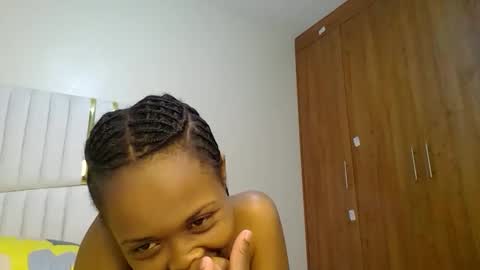 Snapshot of shanizz001 chatting on 16, 1, 2025 shanizz online show from 16, 1, 2025