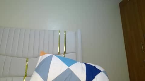 Snapshot of shanizz001 chatting on 19, 1, 2025 shanizz online show from 19, 1, 2025