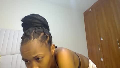 Snapshot of shanizz001 chatting on 22, 1, 2025 shanizz online show from 22, 1, 2025