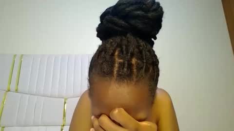 Snapshot of shanizz001 chatting on 8, 2, 2025 shanizz online show from 8, 2, 2025