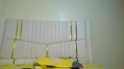 Snapshot of shanizz001 chatting on 12, 2, 2025 shanizz online show from 12, 2, 2025