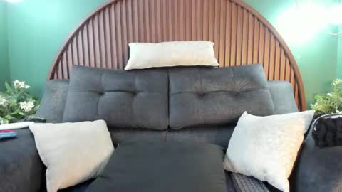 Snapshot of shannel__queen chatting on 18, 4, 2026 shannel__queen online show from 18, 4, 2026