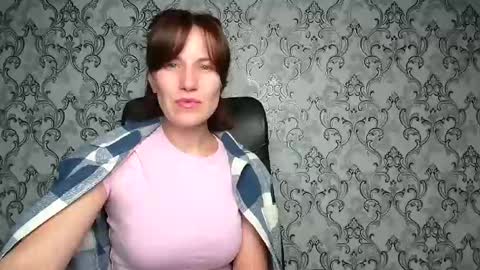 Snapshot of shannen_sweet chatting on 24, 11, 2025 Shannen online show from 24, 11, 2025