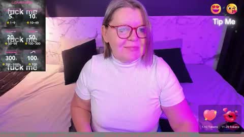 Snapshot of shannonshine chatting on 1, 11, 2025 Shannon online show from 1, 11, 2025