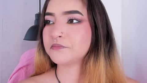 Shanntal  online show from 4, 10, 2025