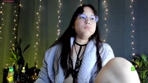 Snapshot of shantalcerezo chatting on 20, 1, 2025 Cat-FOLLOWME and we talk IGshantal cerezo online show from 20, 1, 2025