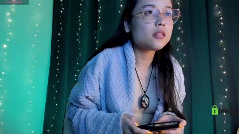Snapshot of shantalcerezo chatting on 23, 1, 2025 Cat-FOLLOWME and we talk IGshantal cerezo online show from 23, 1, 2025