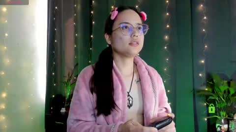 Snapshot of shantalcerezo chatting on 23, 2, 2025 Cat-FOLLOWME and we talk IGshantal cerezo online show from 23, 2, 2025