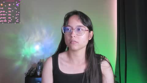 Snapshot of shantalcerezo chatting on 24, 11, 2025 Cat-FOLLOWME and we talk IGshantal cerezo online show from 24, 11, 2025