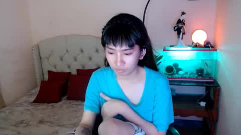 Snapshot of shantalfoxxy chatting on 6, 3, 2025 SHANTA FOX s online show from 6, 3, 2025