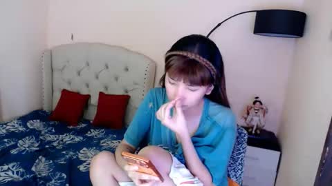 Snapshot of shantalfoxxy chatting on 11, 6, 2026 SHANTA FOX s online show from 11, 6, 2026