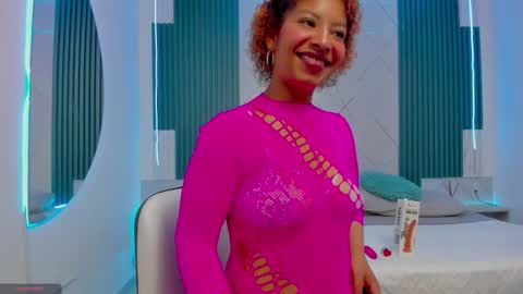 Snapshot of shantall_bluuee chatting on 11, 2, 2026 shantall bluuee online show from 11, 2, 2026