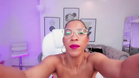 Snapshot of shantall_wills chatting on 25, 1, 2025 Shantall wills online show from 25, 1, 2025