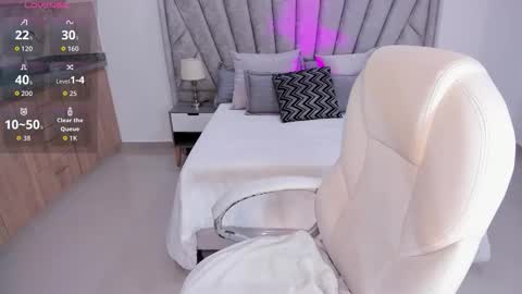 Snapshot of shantall_wills chatting on 17, 10, 2025 Shantall wills online show from 17, 10, 2025
