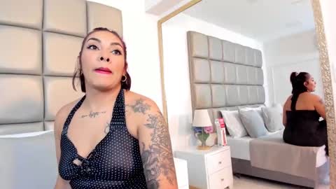 shantalltorres online show from 17, 10, 2025