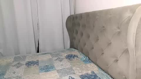 Snapshot of shantalxxx67 chatting on 27, 10, 2025 shantal online show from 27, 10, 2025