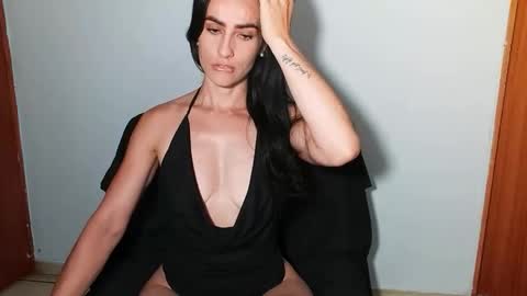 Snapshot of shantalxxx67 chatting on 5, 12, 2025 shantal online show from 5, 12, 2025