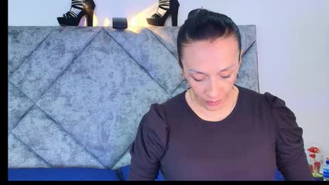 Snapshot of shantey_laurent chatting on 27, 11, 2025 shantey online show from 27, 11, 2025