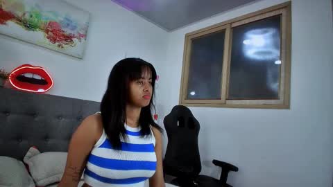 Snapshot of shara_soul chatting on 19, 11, 2025 shara_soul online show from 19, 11, 2025