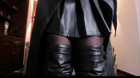 Sharith  online show from 17, 4, 2026