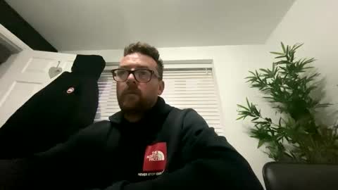 Snapshot of sharksboy16 chatting on 26, 1, 2025 Sharksboy online show from 26, 1, 2025