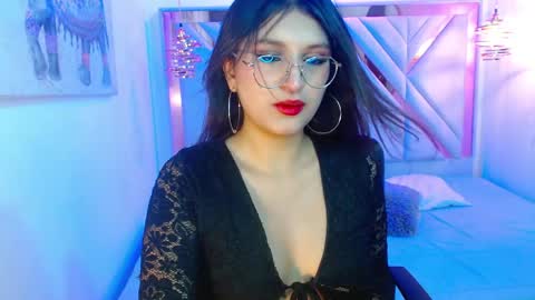 Sharllote online show from 28, 5, 2026