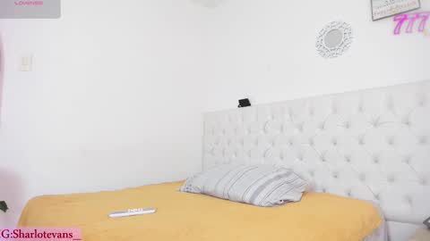 Sharlot online show from 5, 2, 2026