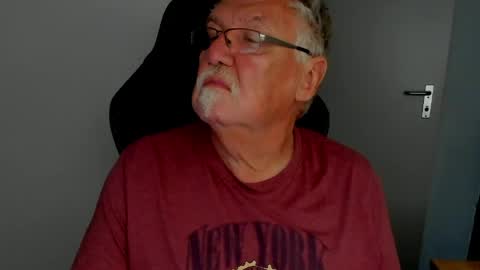 sharlots_pet online show from 5, 5, 2026
