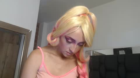 Sharlotte online show from 10, 3, 2025