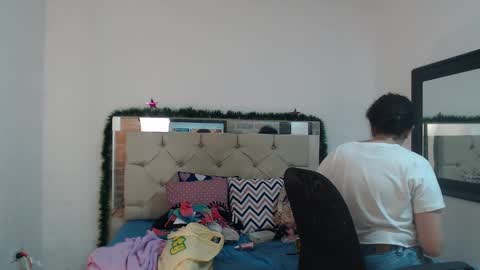 Snapshot of sharlotte__jones chatting on 9, 12, 2024 Sara online show from 9, 12, 2024