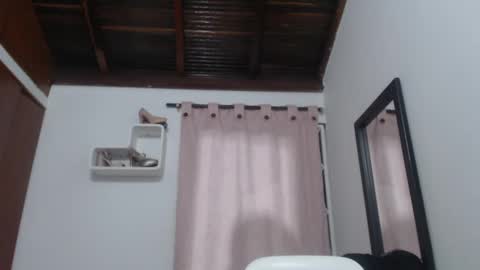 Snapshot of sharlotte_mom chatting on 18, 2, 2025 sharlotte online show from 18, 2, 2025